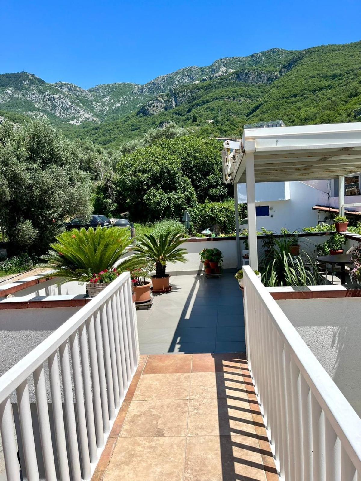 Apartments Harmonija Budva Exteriör bild